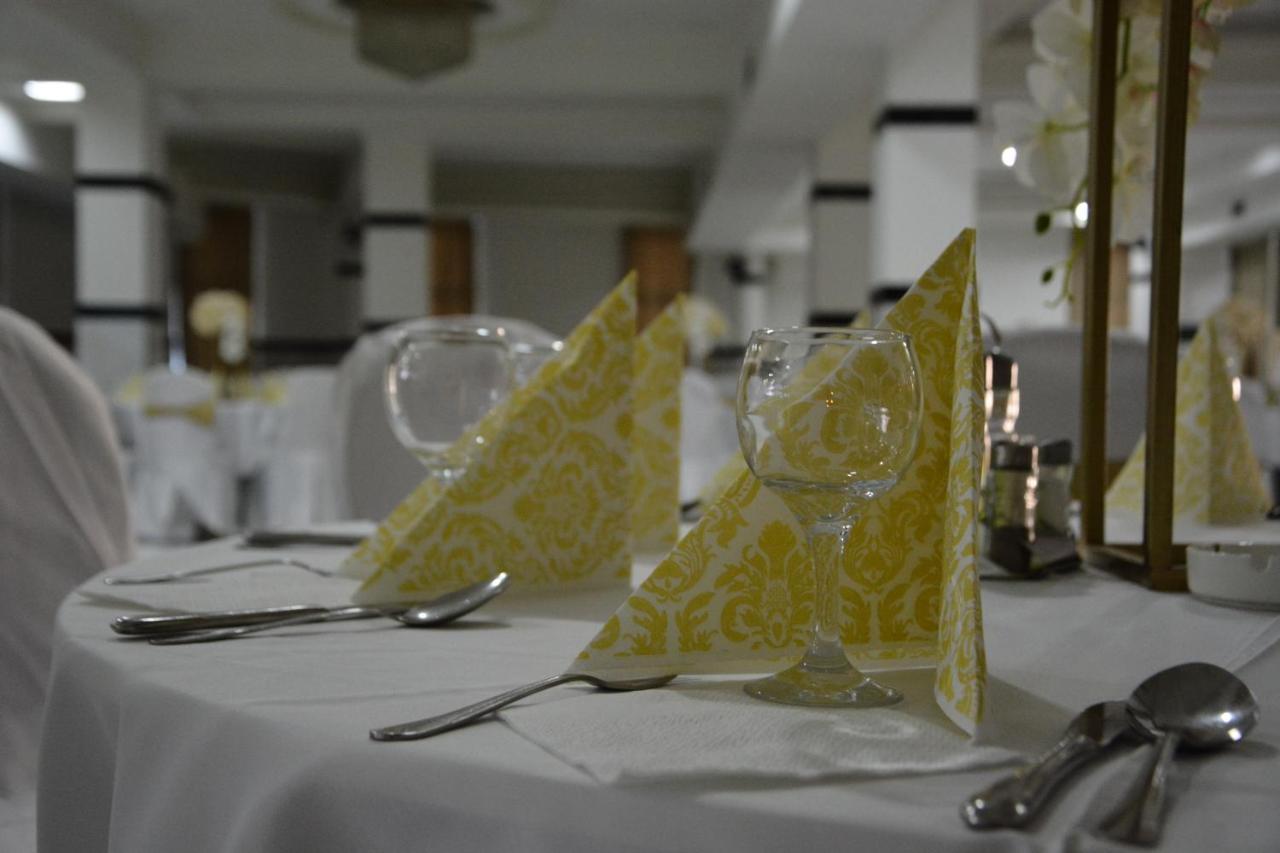 Arabella Hotel Kičevo Eksteriør billede