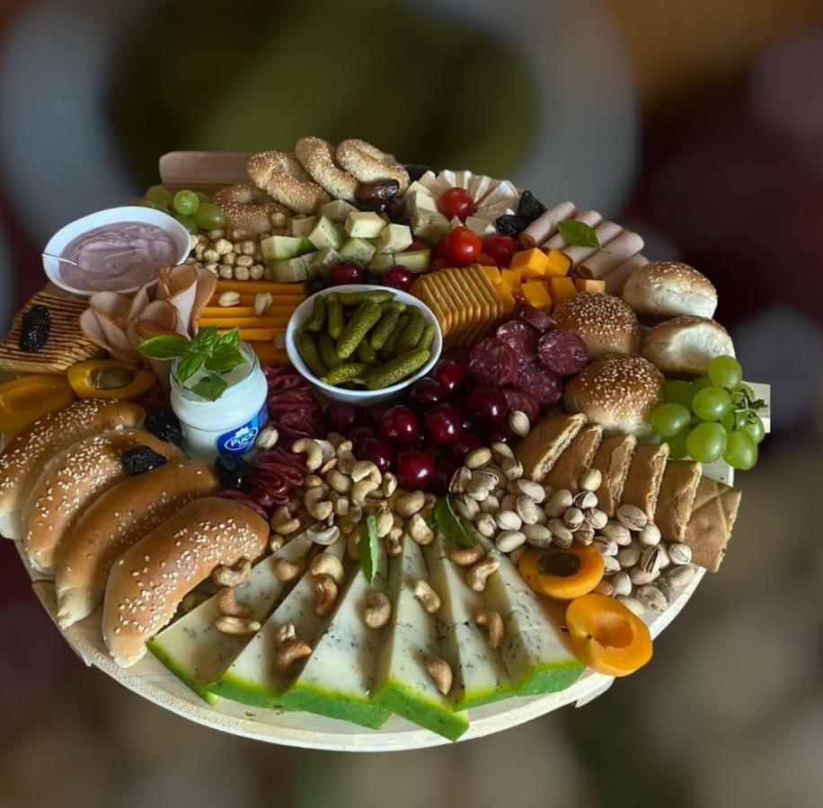 Arabella Hotel Kičevo Eksteriør billede