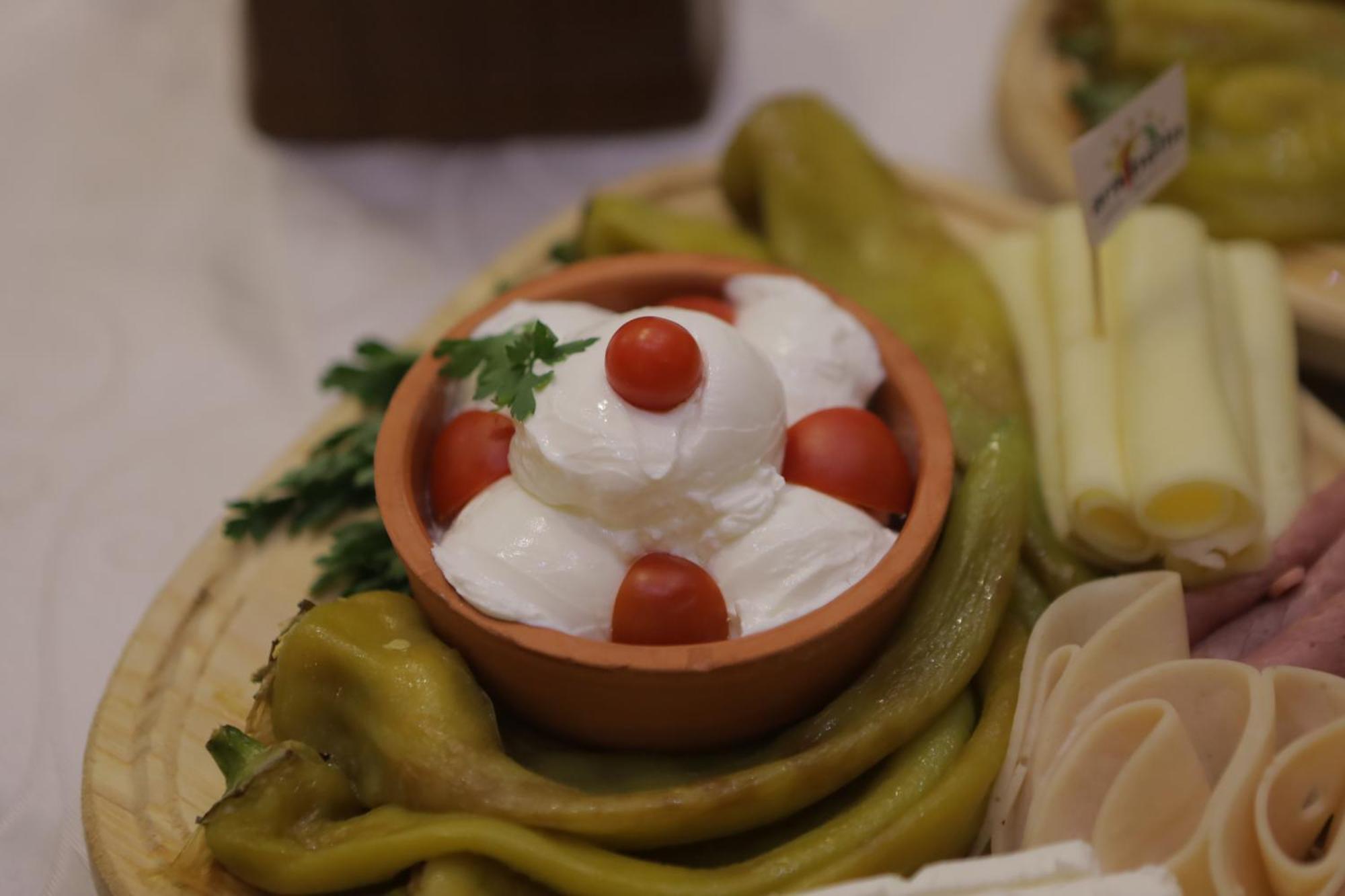 Arabella Hotel Kičevo Eksteriør billede