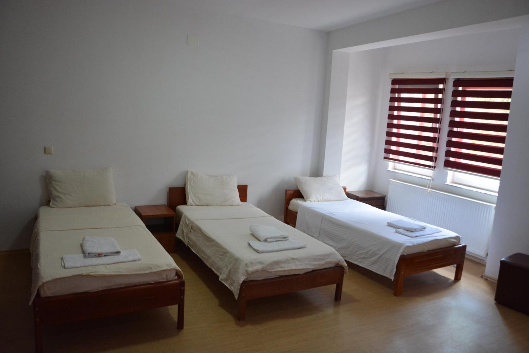 Arabella Hotel Kičevo Eksteriør billede