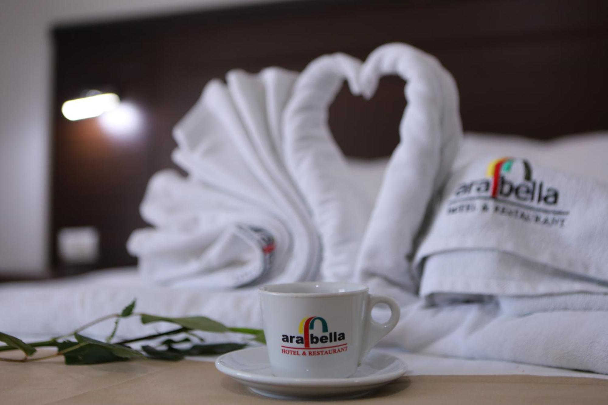 Arabella Hotel Kičevo Eksteriør billede